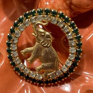 Vintage Signed Warmer Elepant Brooch Pin Elephant and Green Uranium Glass